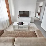 Panamera Apartment
