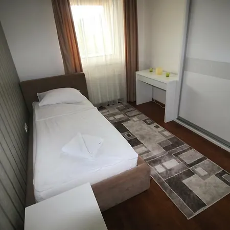 Panamera Apartman *